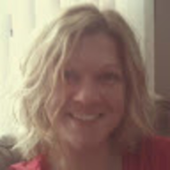 Meet your Posher, Jodie - Picture 1 of 1